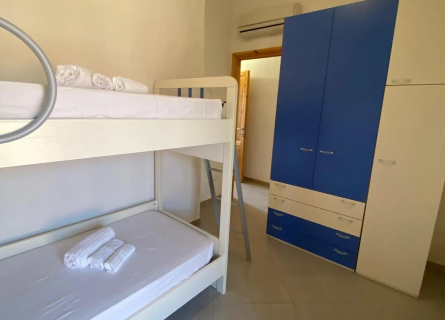 Villa Juniperus Porto Pino SantʼAnna Arresi 0*,